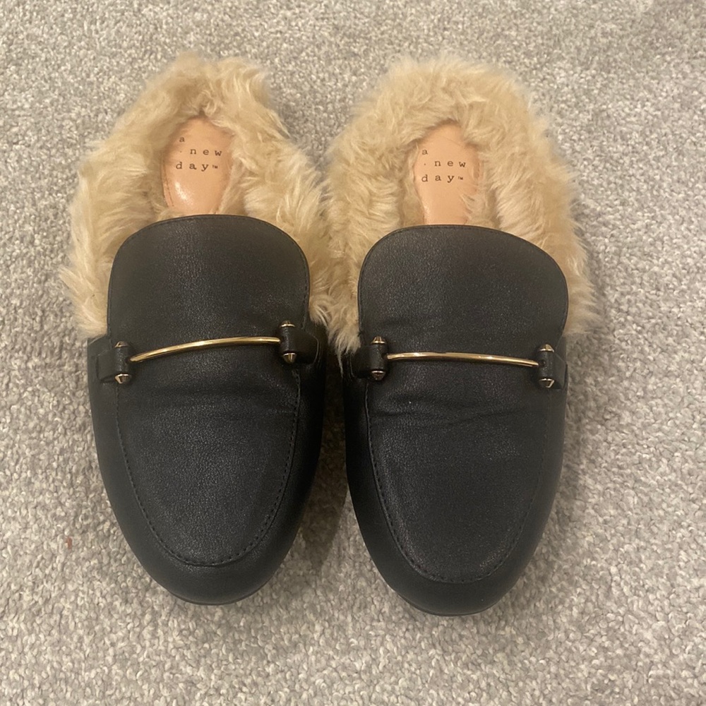 Fur lined flats. Size 7